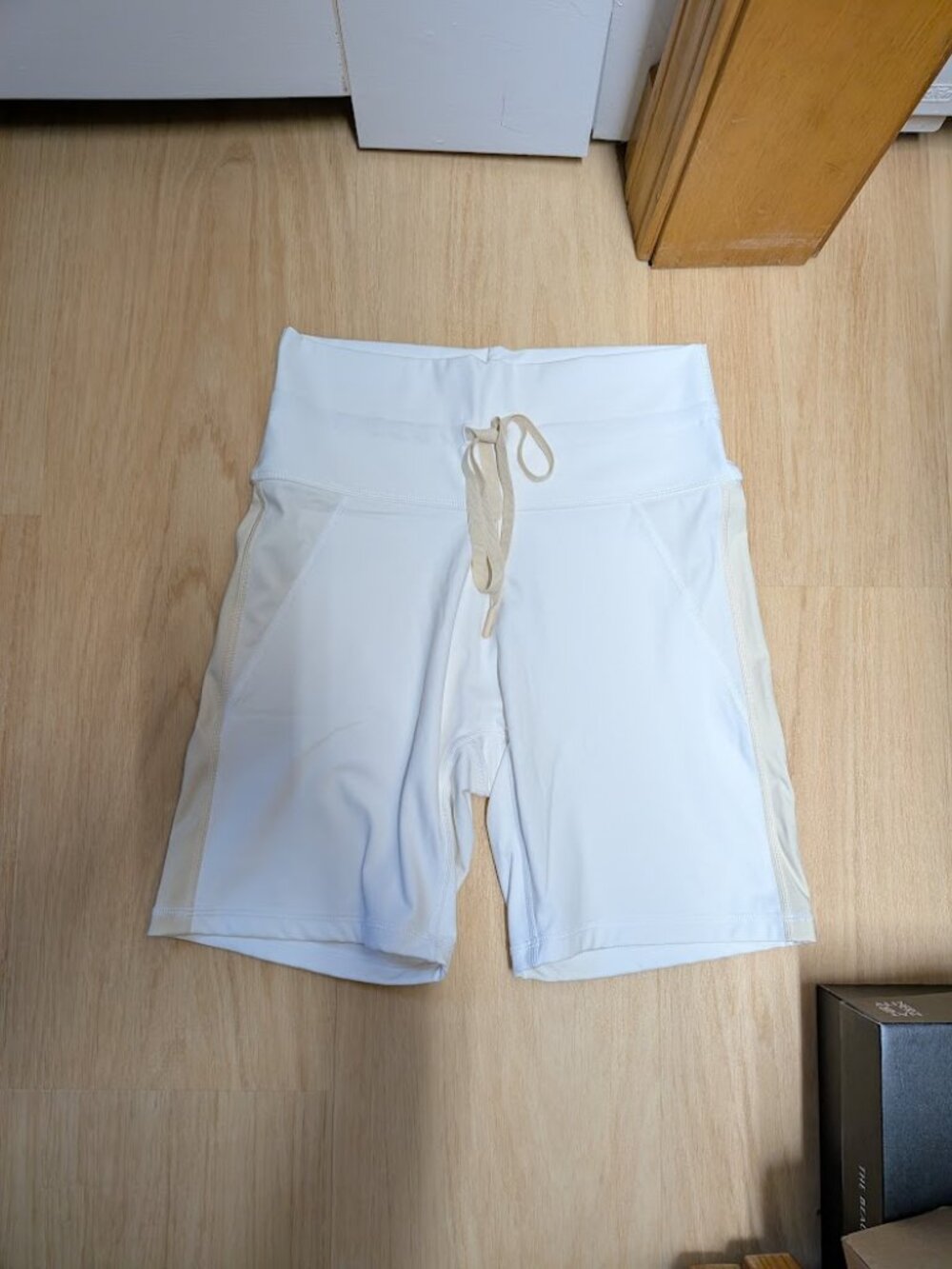 OFFLINE By Aerie Goals Colorblock Bike Short White Large L